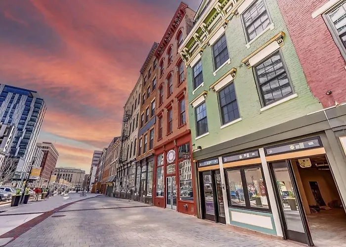 Spacious 2 Bed 2 Bath Downtown Otr Condo Minutes Walk To The Reds Bengals Stadium & More!