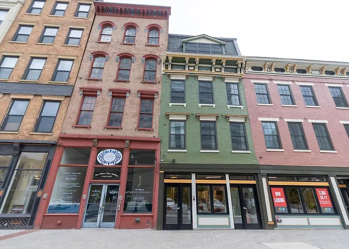 Spacious 2 Bed 2 Bath Downtown Otr Condo Minutes Walk To The Reds Bengals Stadium & More!