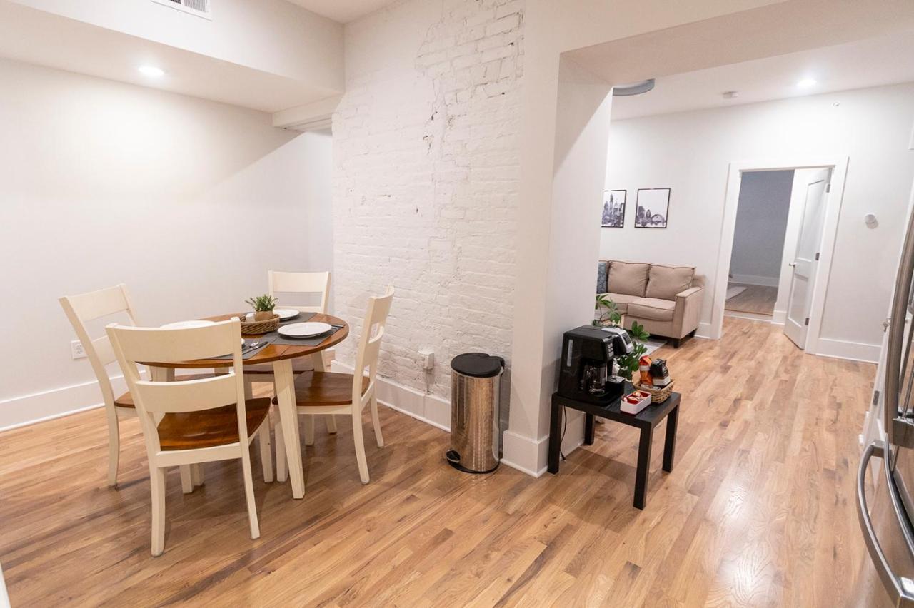 Spacious 2 Bed 2 Bath Downtown Otr Minutes Walk To The Reds Bengals Stadium & More! Apartment Cincinnati