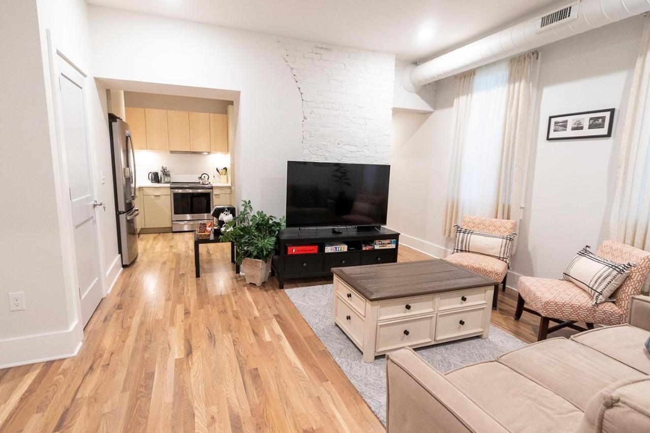 Spacious 2 Bed 2 Bath Downtown Otr Minutes Walk To The Reds Bengals Stadium & More! Apartment *