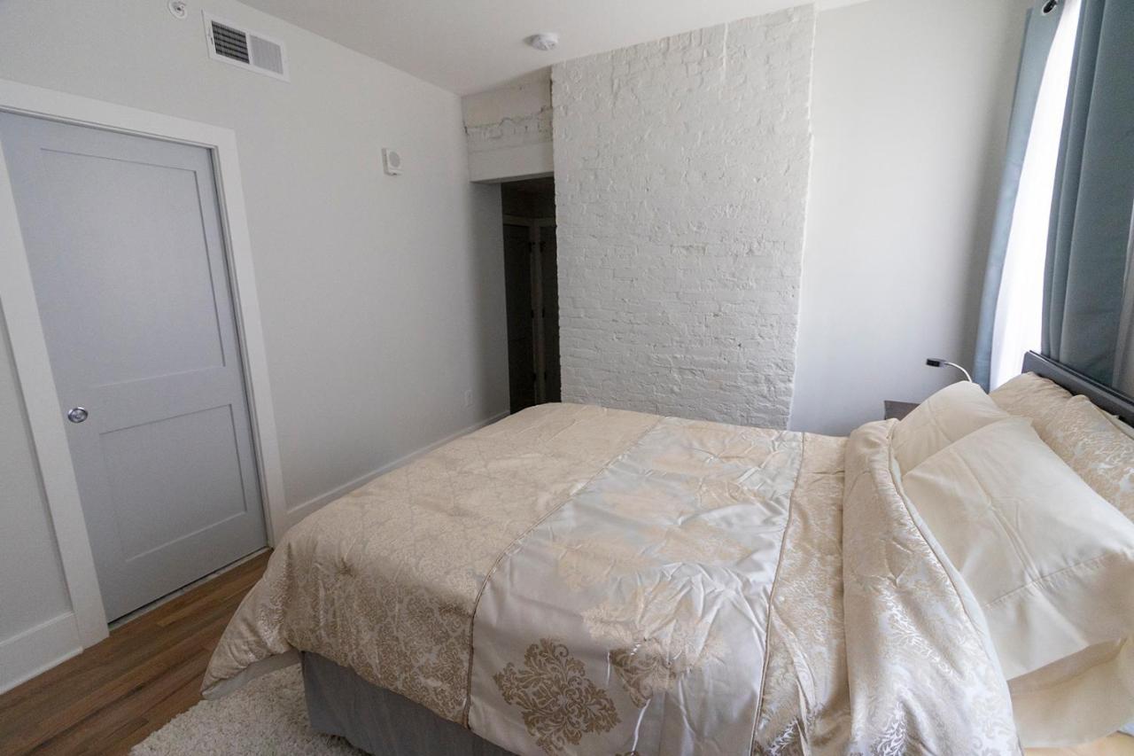Spacious 2 Bed 2 Bath Downtown Otr Minutes Walk To The Reds Bengals Stadium & More! * Cincinnati