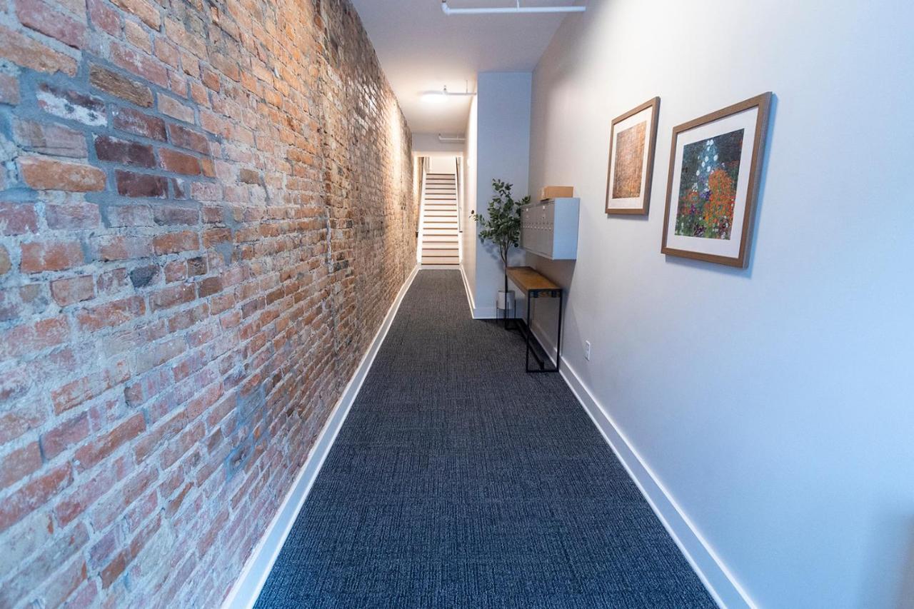 Spacious 2 Bed 2 Bath Downtown Otr Minutes Walk To The Reds Bengals Stadium & More! *
